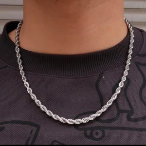 Halsband silver  - Ny oanvänd endast testad 