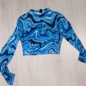 Topp -  använd typ 2 gånger bra skick  