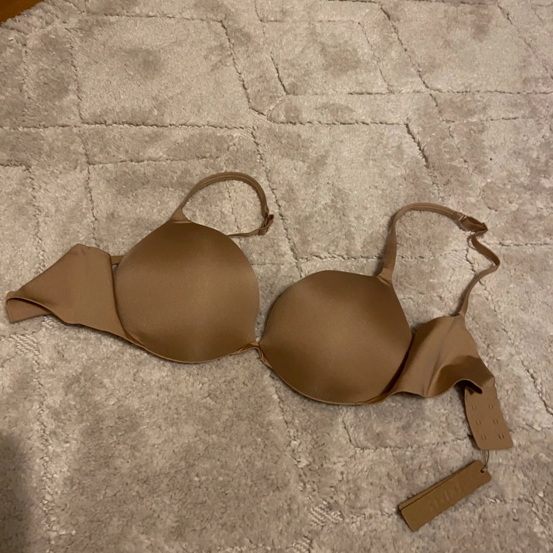 Skims teardrop Bh - 90