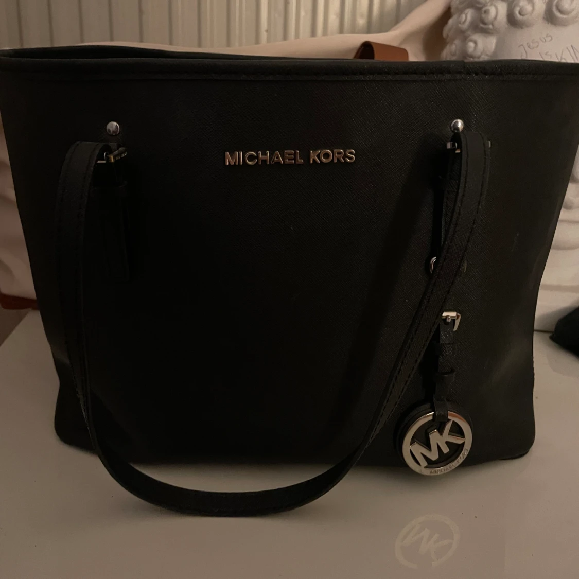 Michael Kors väska  - 91
