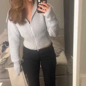 Stickad kofta - Jätte fin söt stickad kofta! Jätte fint skick❤️