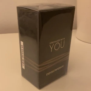 Armani (You) perfym  - Armani You perfym oöppad i box  -50 ml  Skriv vid intresse .