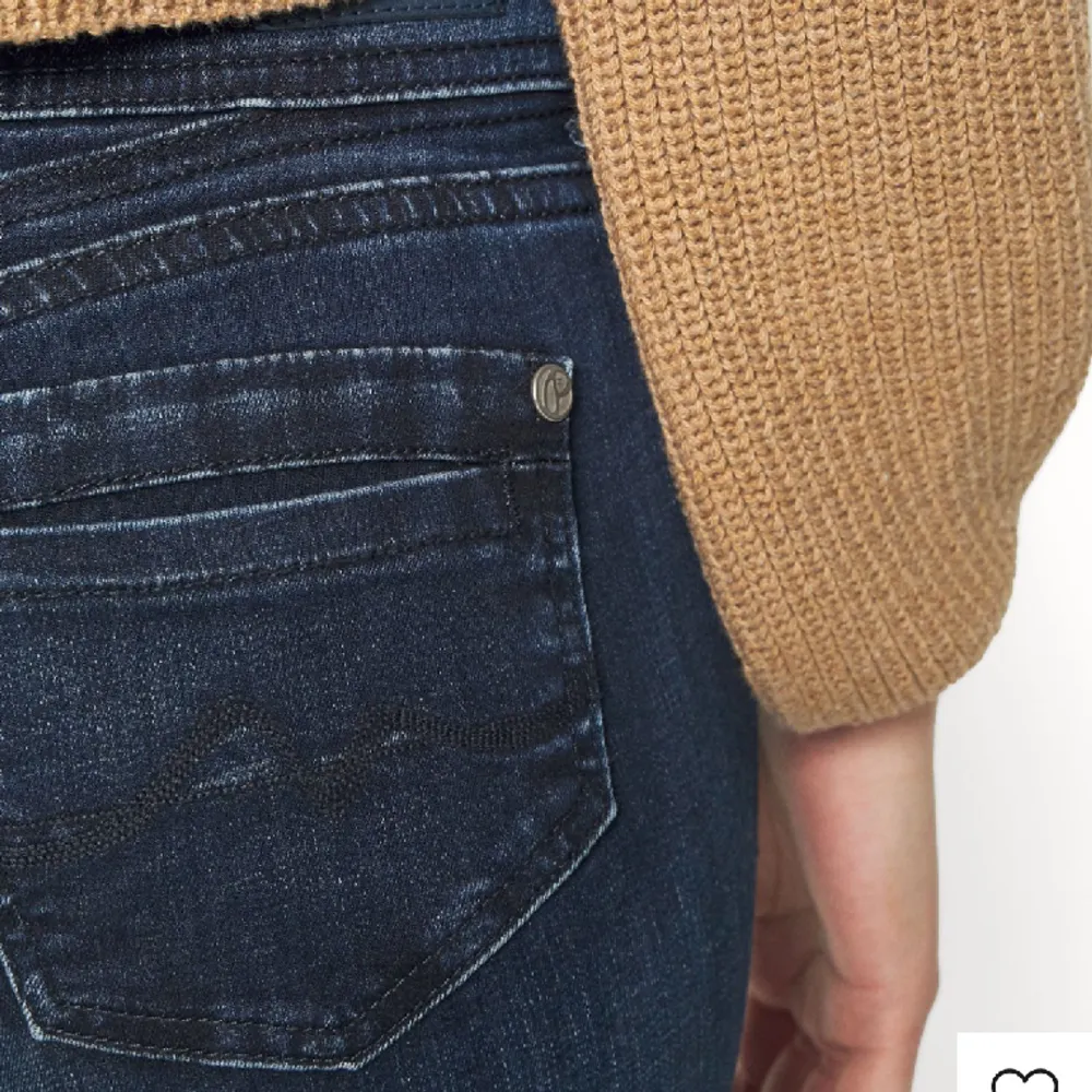Oanvända Pepe jeans! Säljs pågrund av att dom inte passar. Jeans & Byxor.