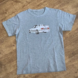 Palace print  - Palace print t shirt  100% bomull  Storlek L passar M-L Helt ny och oanvänd.