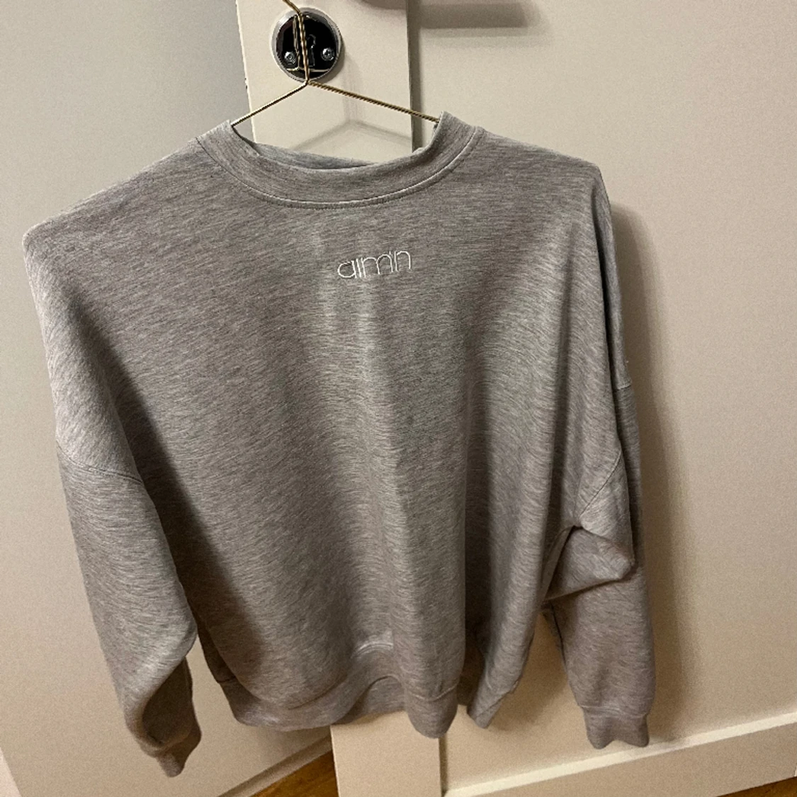 Tränings sweatshirt från aimn  - 90