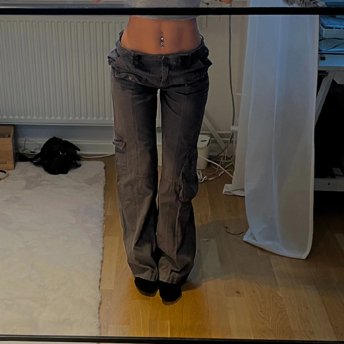 Lågmidjade cargo pants från Brandy Melville   - 90