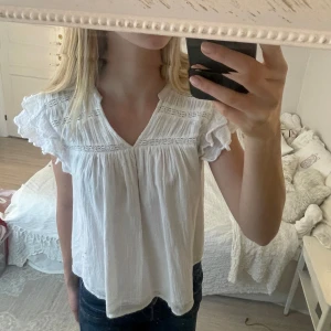 Blus - Jättefin sommarblus som knappt är använd💘
