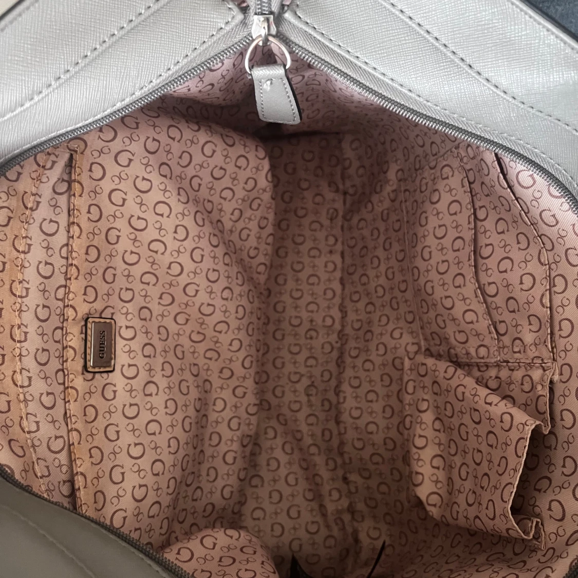 Guess handväska - 92