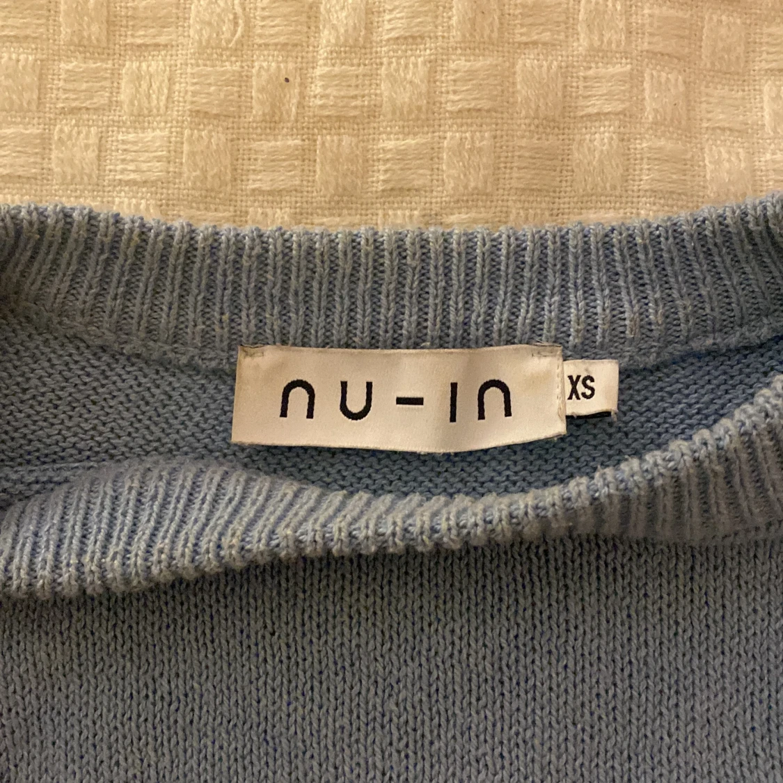  Blå puffärms tröja  - 91