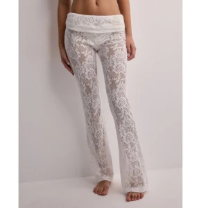 Spets byxor  - Använda ensat ett fåtal gånger 🌴🐚🪩❤️