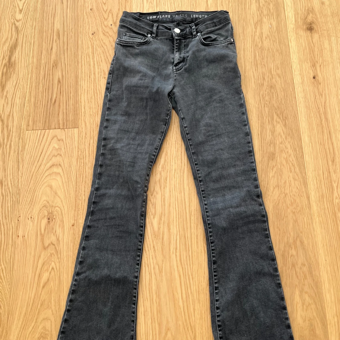 Lågmidjade flare jeans
