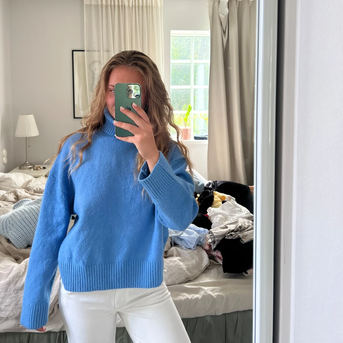 Blå tjocktröja - 90