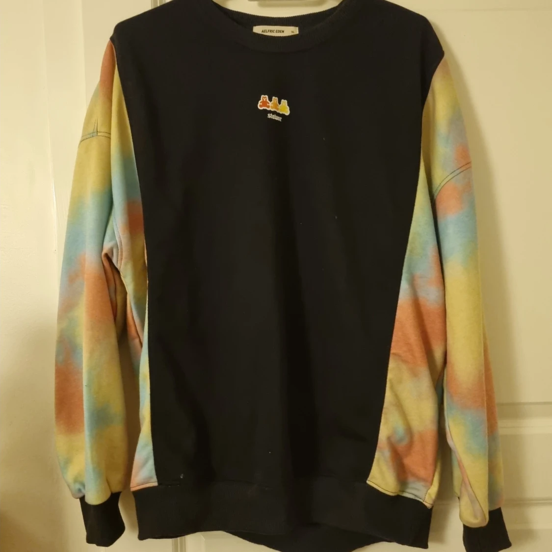 Cool tröja för folk som gillae färg - 90