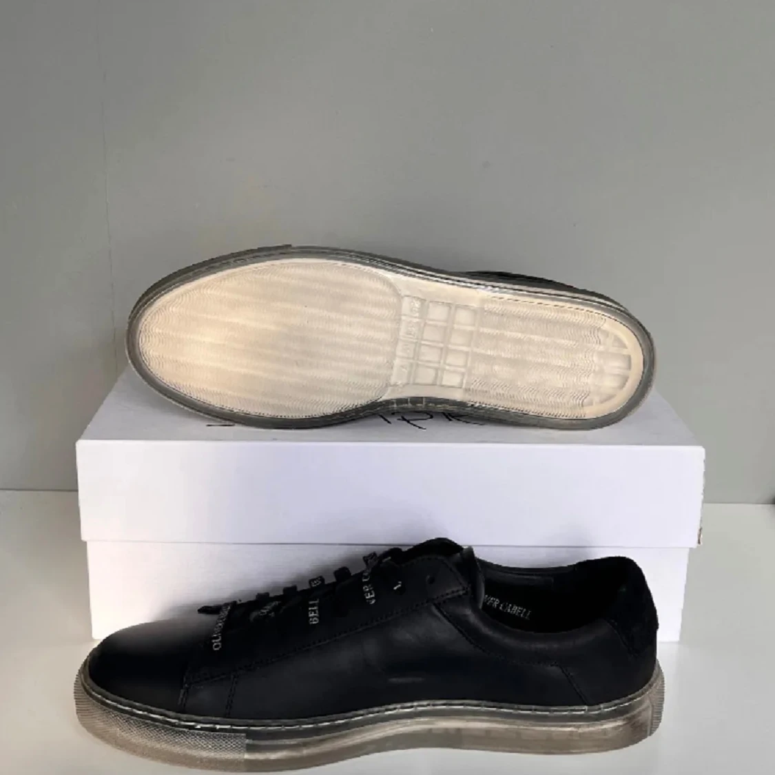 Oliver Cabell Ghost  - 90