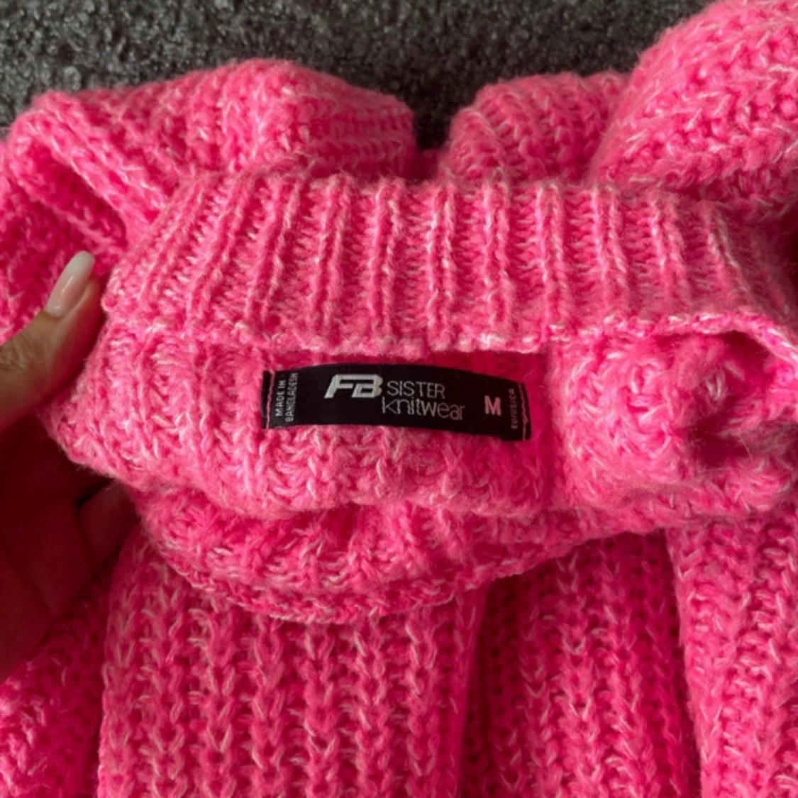 Rosa stickad tröja - 91