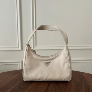 Prada Re-Edition 2000 - Prada Re-Edition 2000 