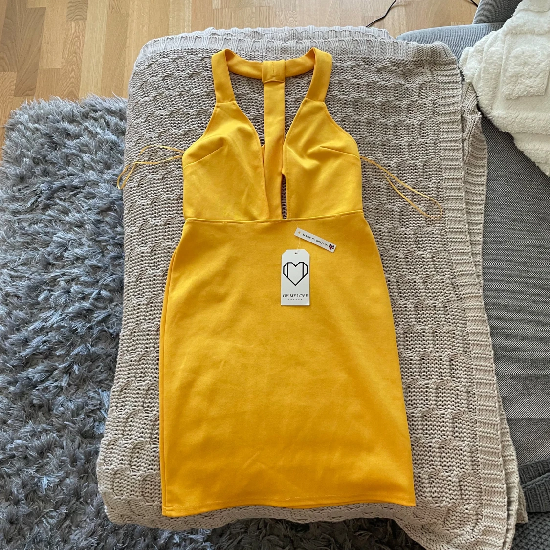 Gul sommarklänning  - 91