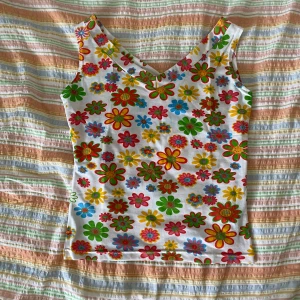 V-neck topp - Söt somrig topp 