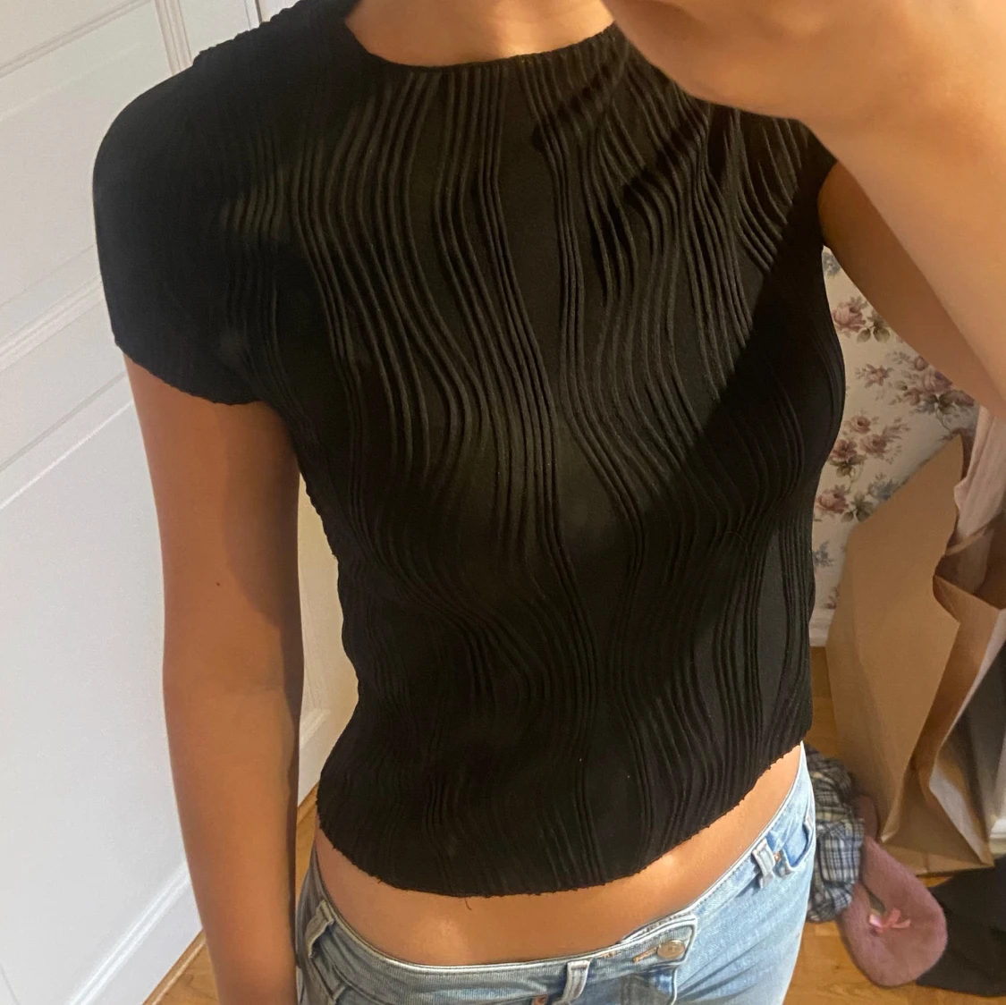 Svart ribbad topp
