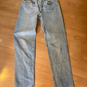 Vintage jeans  - Gamla rock dreams jeans Ingen strl men midjan är ca 34 cm Innerbenlängd 83 cm