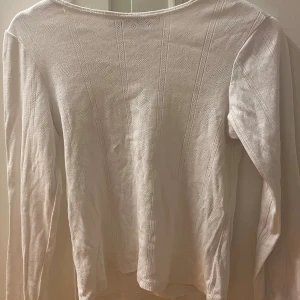 Mönstrad tröja - Jätte fin tröja som it kommer till användo då den är för liten