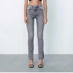 Jeans - Gråa fina jeans med slit