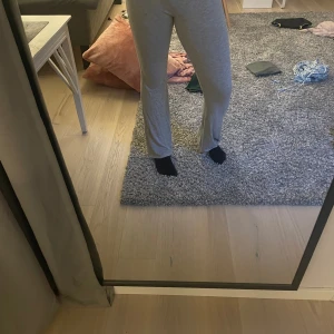Gråa yogapants  - Gråa yogapants från lager 157, storlek m