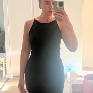 Sommarklänning - Superskön sommarklänning från BikBok i väldigt bra skick. 