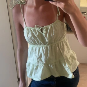 Gullig topp - Super gullig topp, perfekt nu till sommaren😍