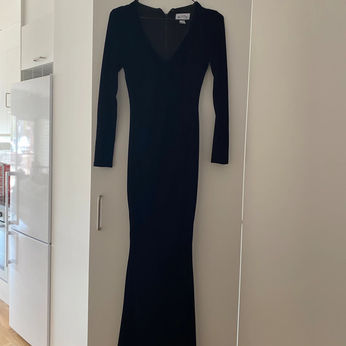 Sammetsklänning svart