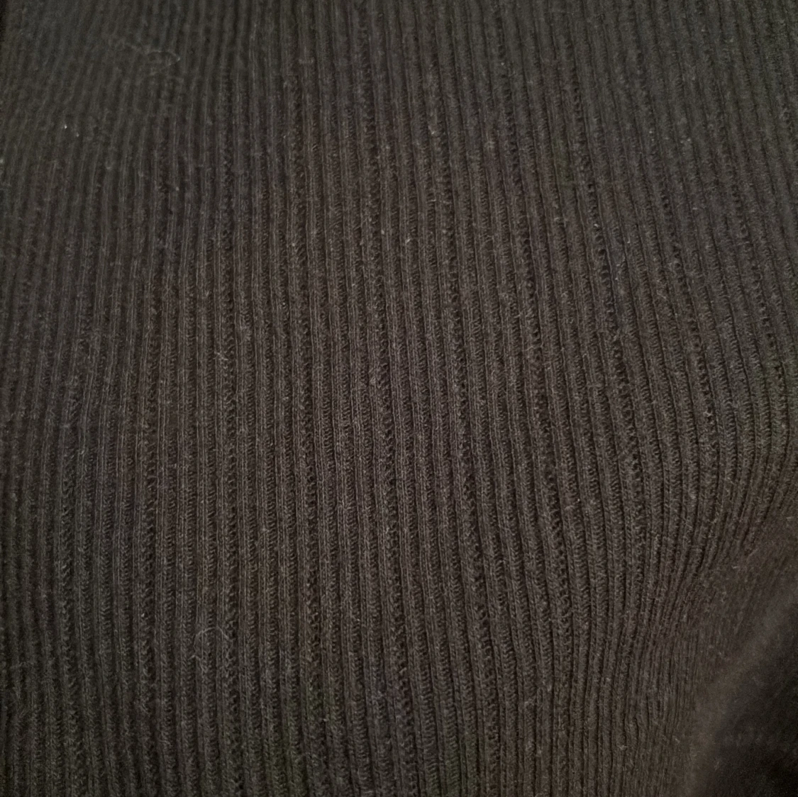 Gulligt svart linne  - 90