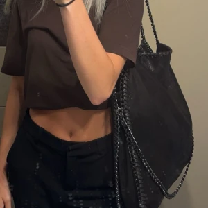 Stella mccartney liknande väska - Jätte fint skick, inga defekter. Väskan stor och rymlig💗