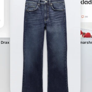 Jeans från zara  - Cropped flare jeans från zara (mid Rise)