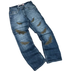 Diesel Jeans - As feta distressed bootcut diesel jeans ytterben:110 midja:40 benöppning:23 Priset kan diskuteras vid snabb affär 