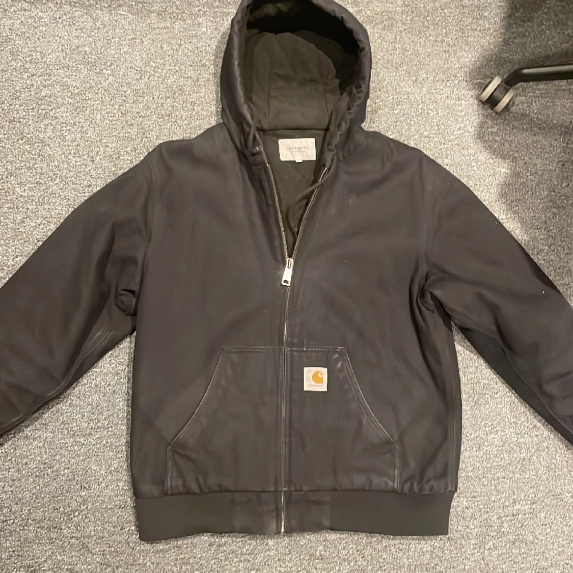 Carhartt jacka fodrad svart 