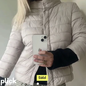 Vårjacka  - Snygg jacka ❤️