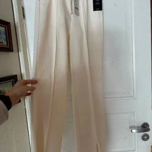 Kostymbyxor  - Aldrig använd 