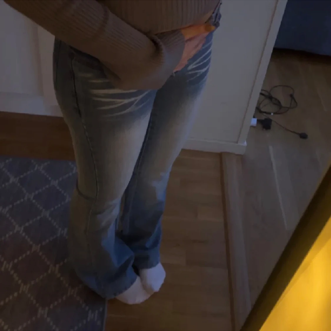 Lågmidjade bootcutjeans