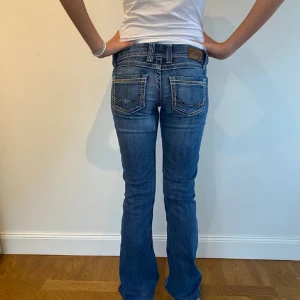 Lågmidjade jeans - Snygga Lågmidjade jeans, vet ej märke🙌🏽❤️