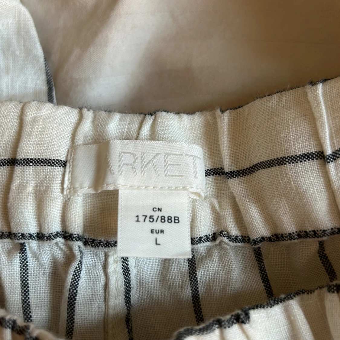 Arket linnebyxor  - 90