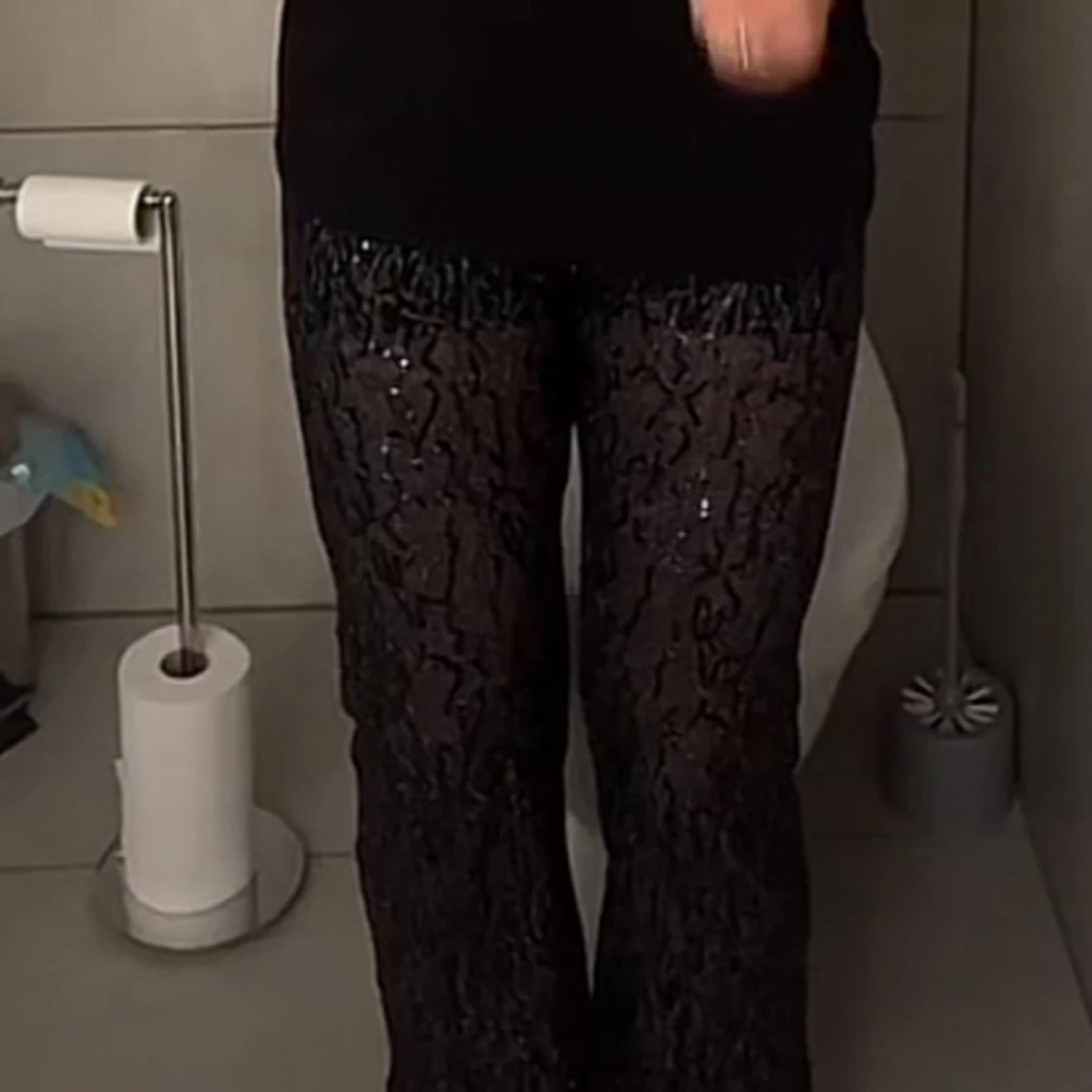 Svarta spetsbyxor