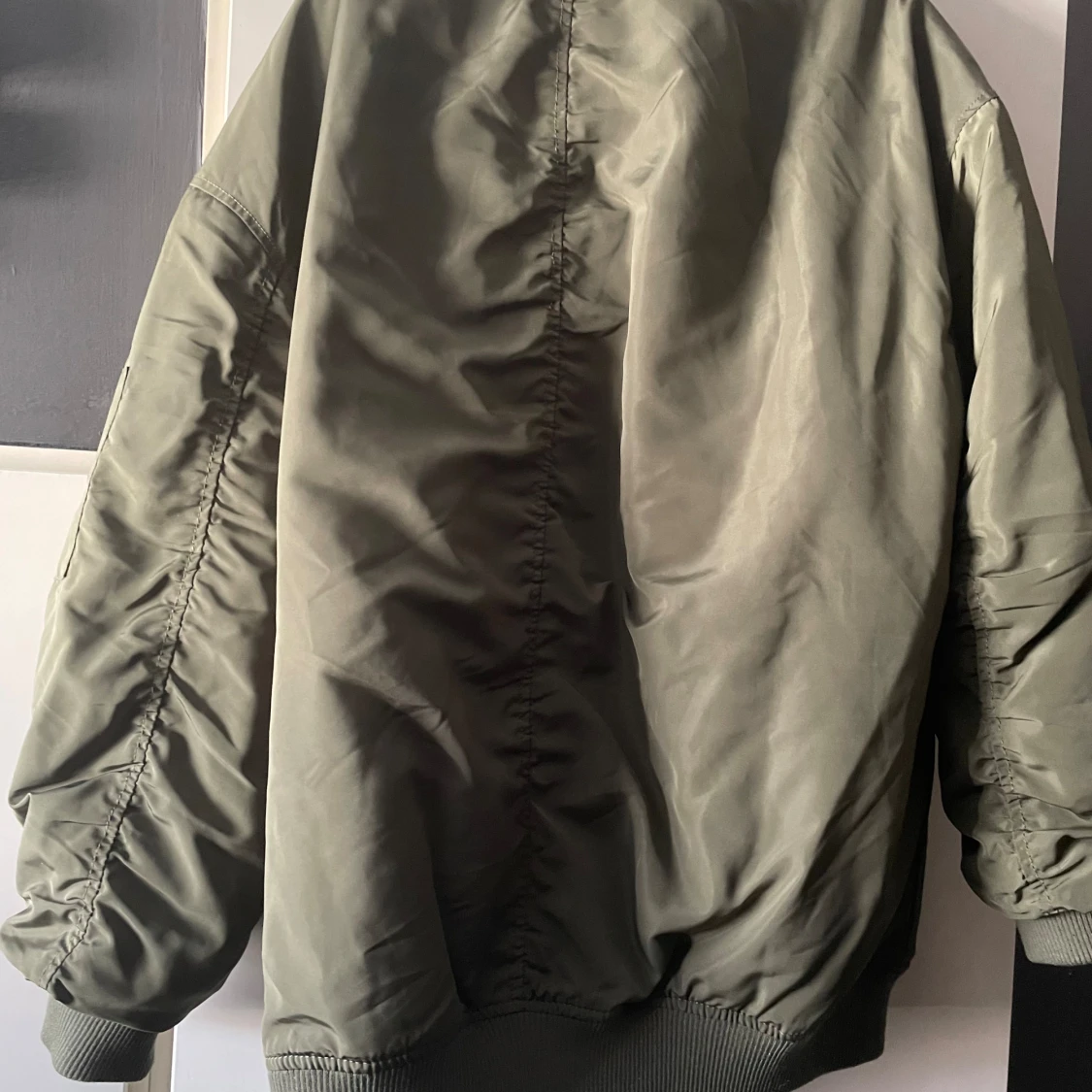 Grön bomberjacka - 90