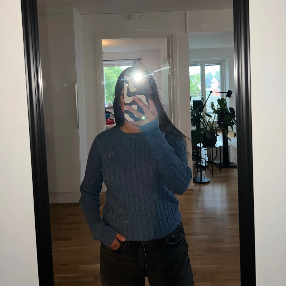 Gant blå kabelstickad tröja  - 90