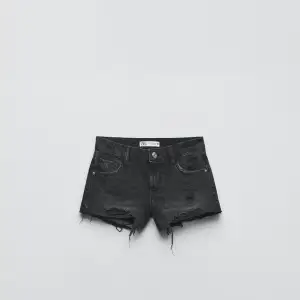 Snygga svarta zara shorts!