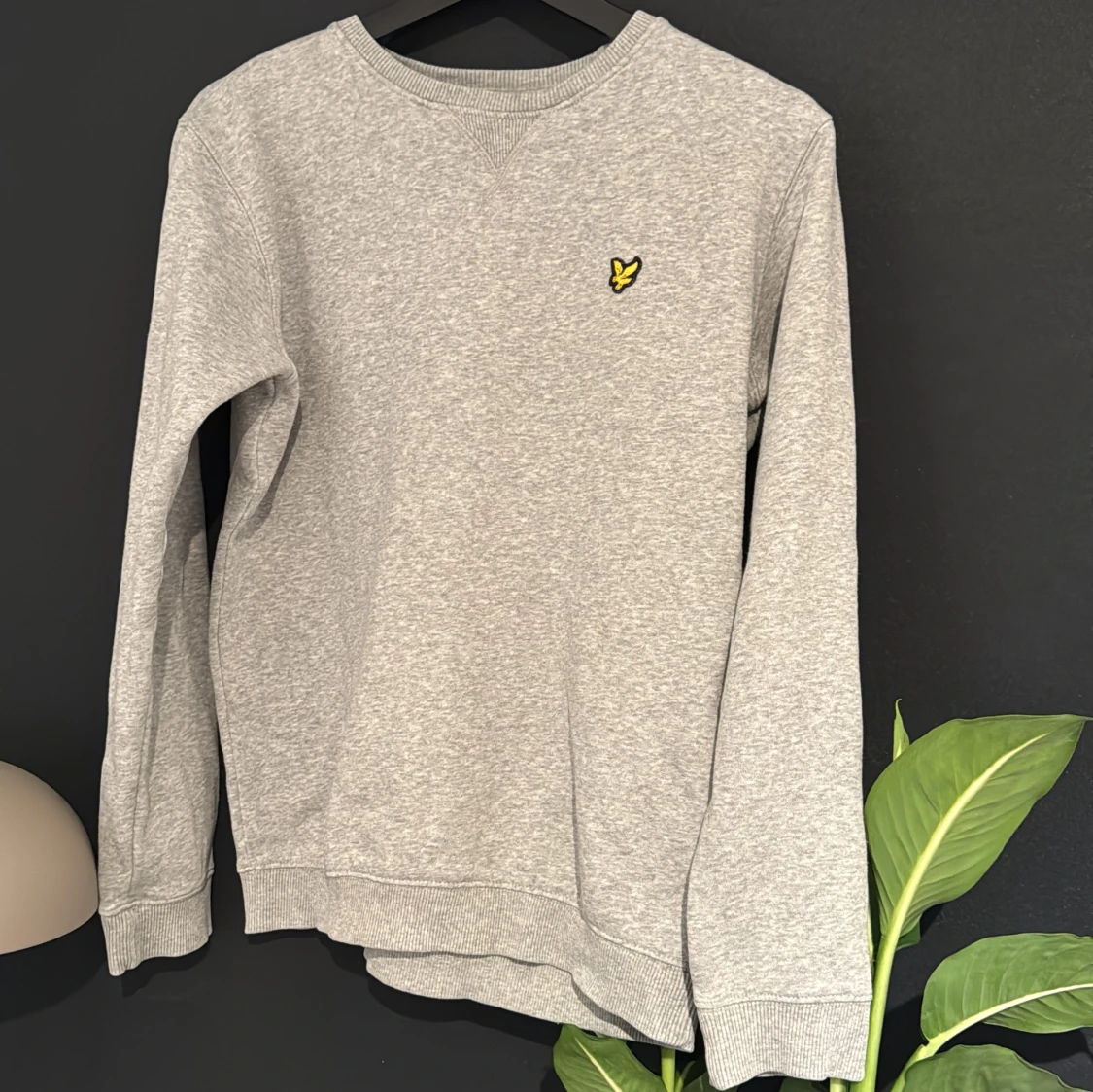 Grå lyle and skott tröja