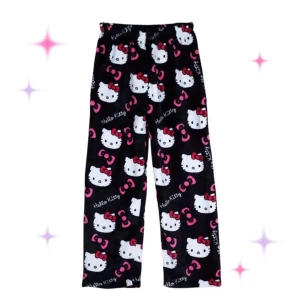 Paxad!! - Hellokitty byxor och en tröja (paxade!!