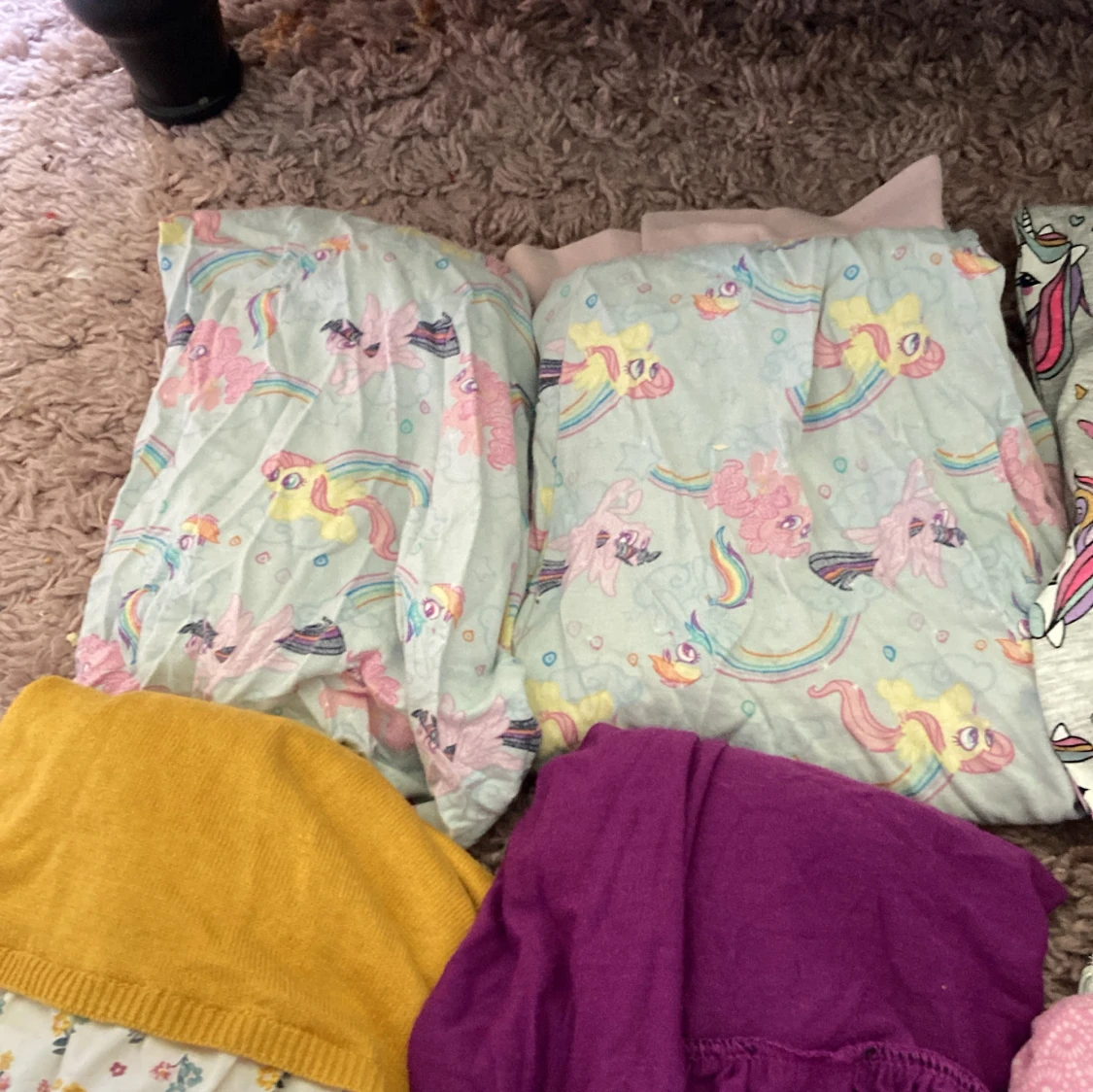 Sommriga barn  kläder till salu  - 91