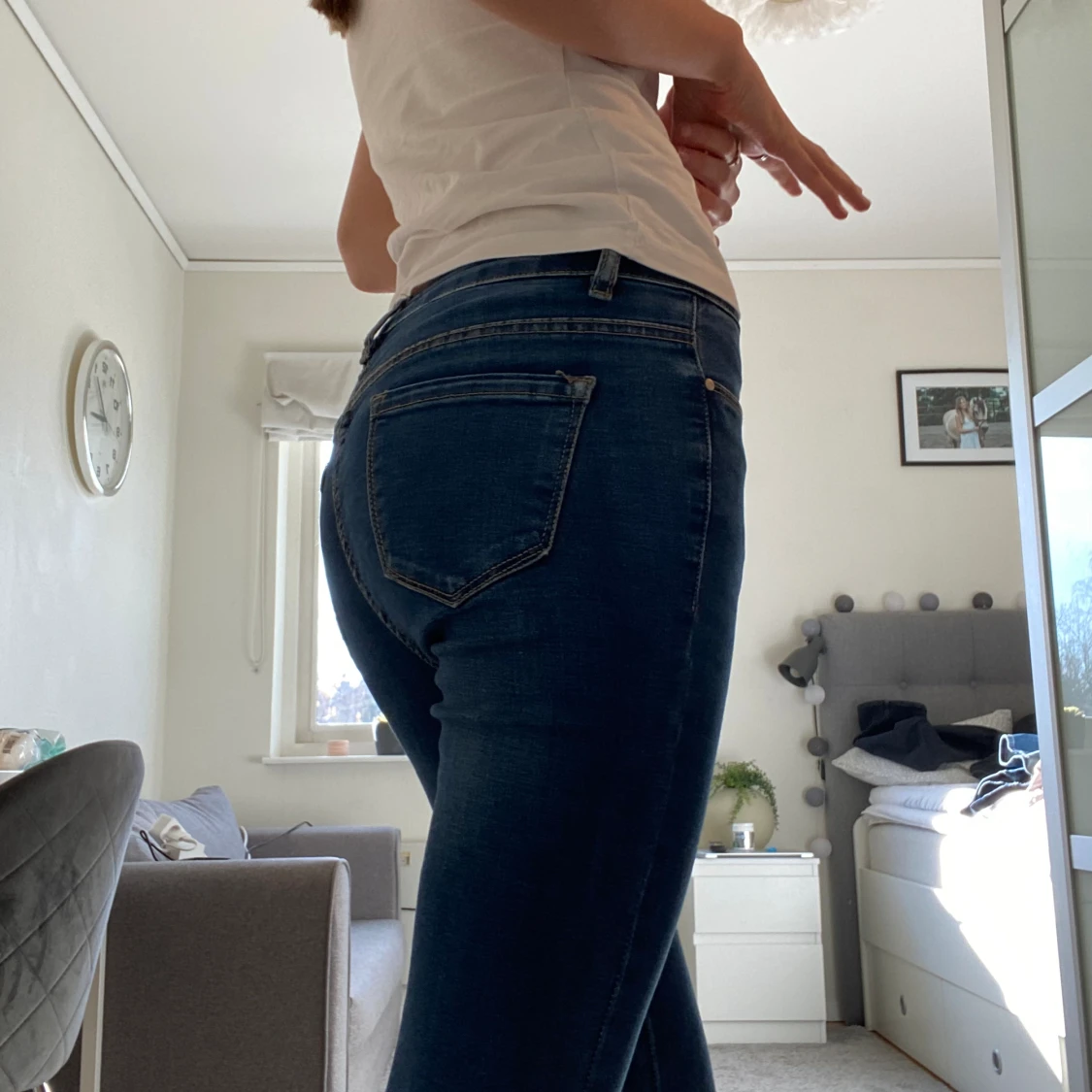 Jeans med cool detalj - 90