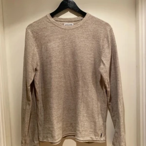 Sandfärjad Jack & Jones tröja - Sandfärjad Jack & Jones tröja som är fåtal gånger använd 