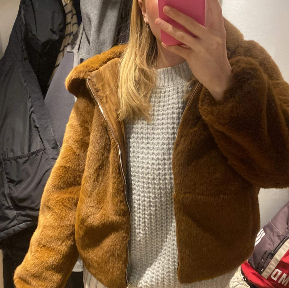 Brun pälsjacka